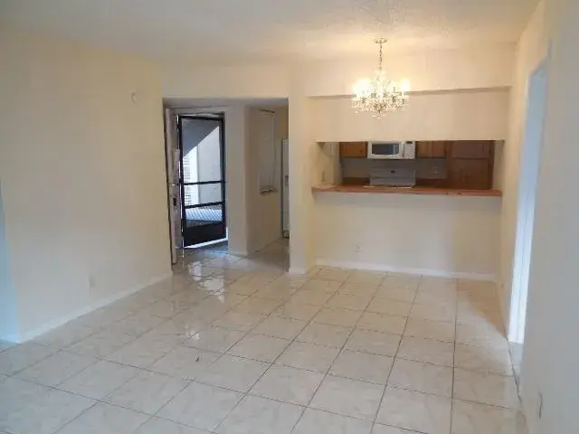 8393 Royal Palm Boulevard # 102, Coral Springs FL 33065