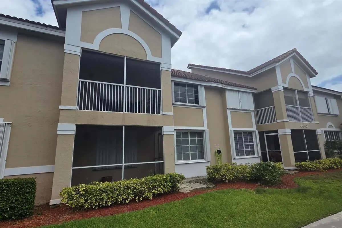 4610 W Mcnab Road # D1, Pompano Beach FL 33069