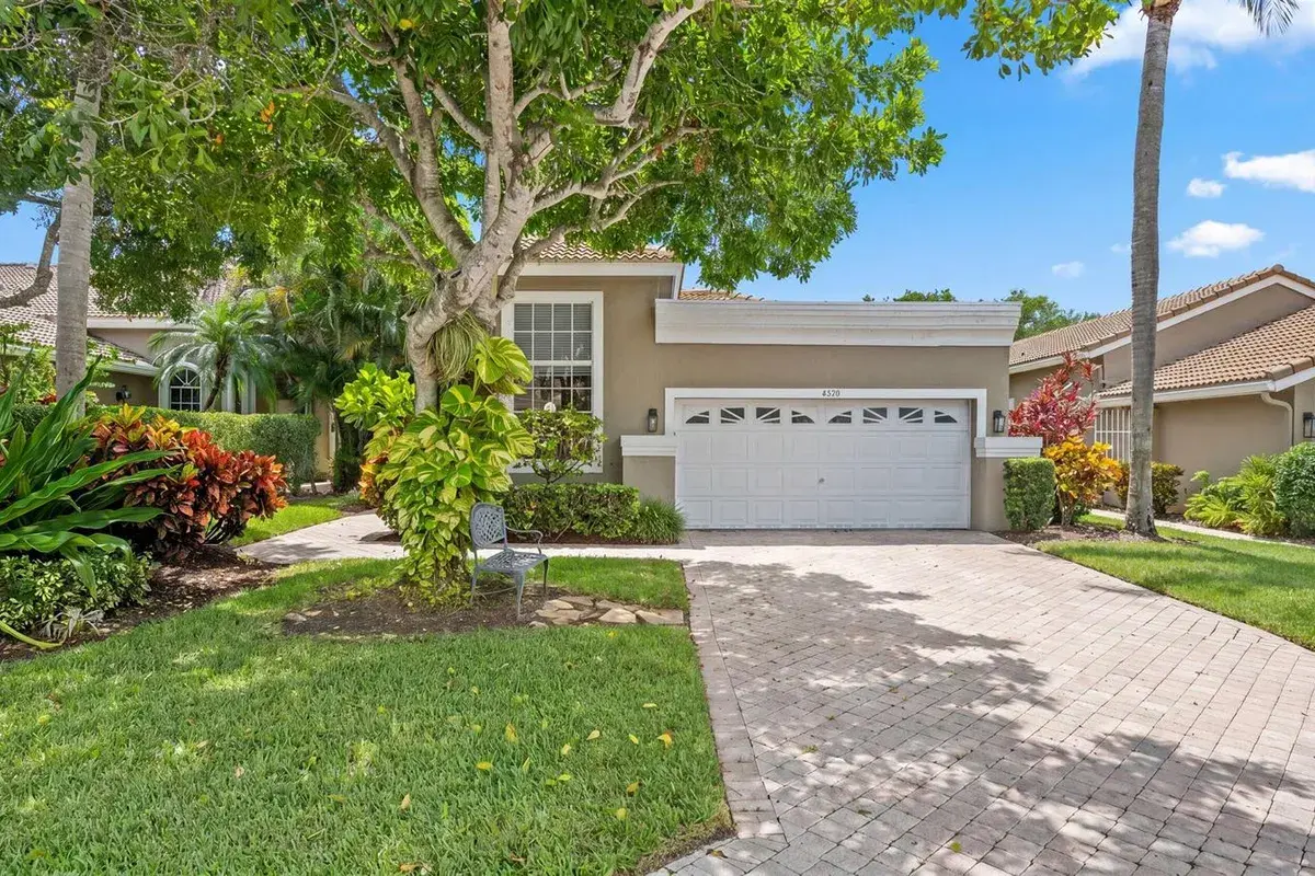 4706 Carlton Golf Drive, Lake Worth FL 33449