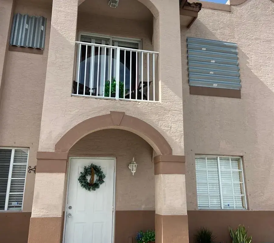 8752 NW 107th Terrace # 8752, Hialeah Gardens FL 33018