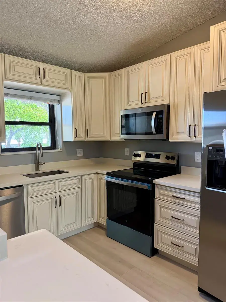 2650 Greenwood Terrace # 2220, Boca Raton FL 33431