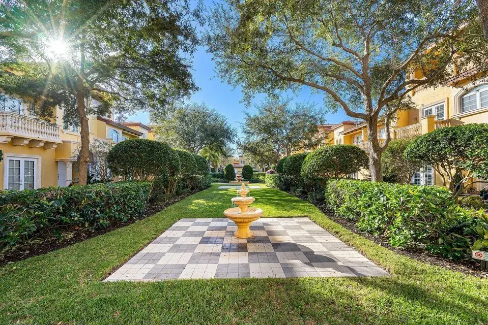 210 NE 69th Circle, Boca Raton FL 33487