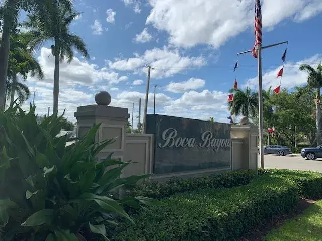 26 Royal Palm Way # 302, Boca Raton FL 33432