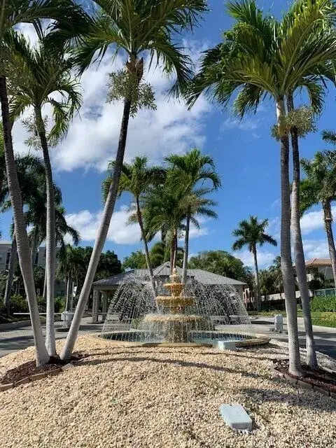26 Royal Palm Way # 302, Boca Raton FL 33432
