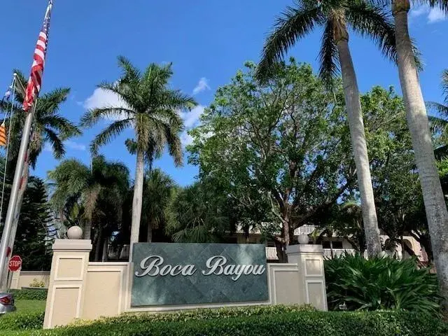 26 Royal Palm Way # 302, Boca Raton FL 33432