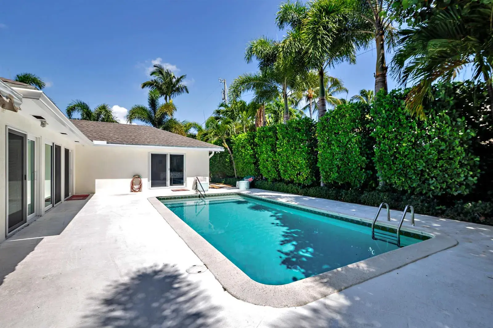 202 Maryland Drive, FL 33460