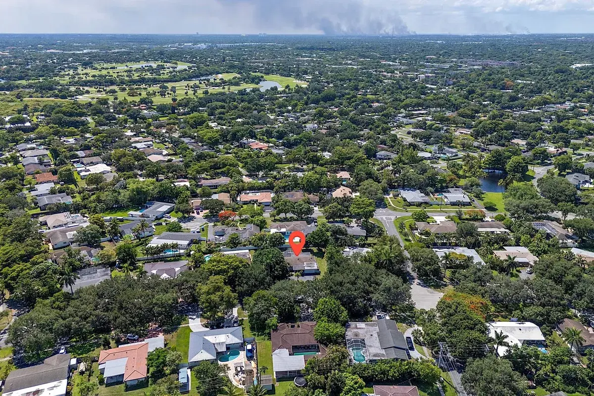 521 SW 59th Avenue, Plantation FL 33317