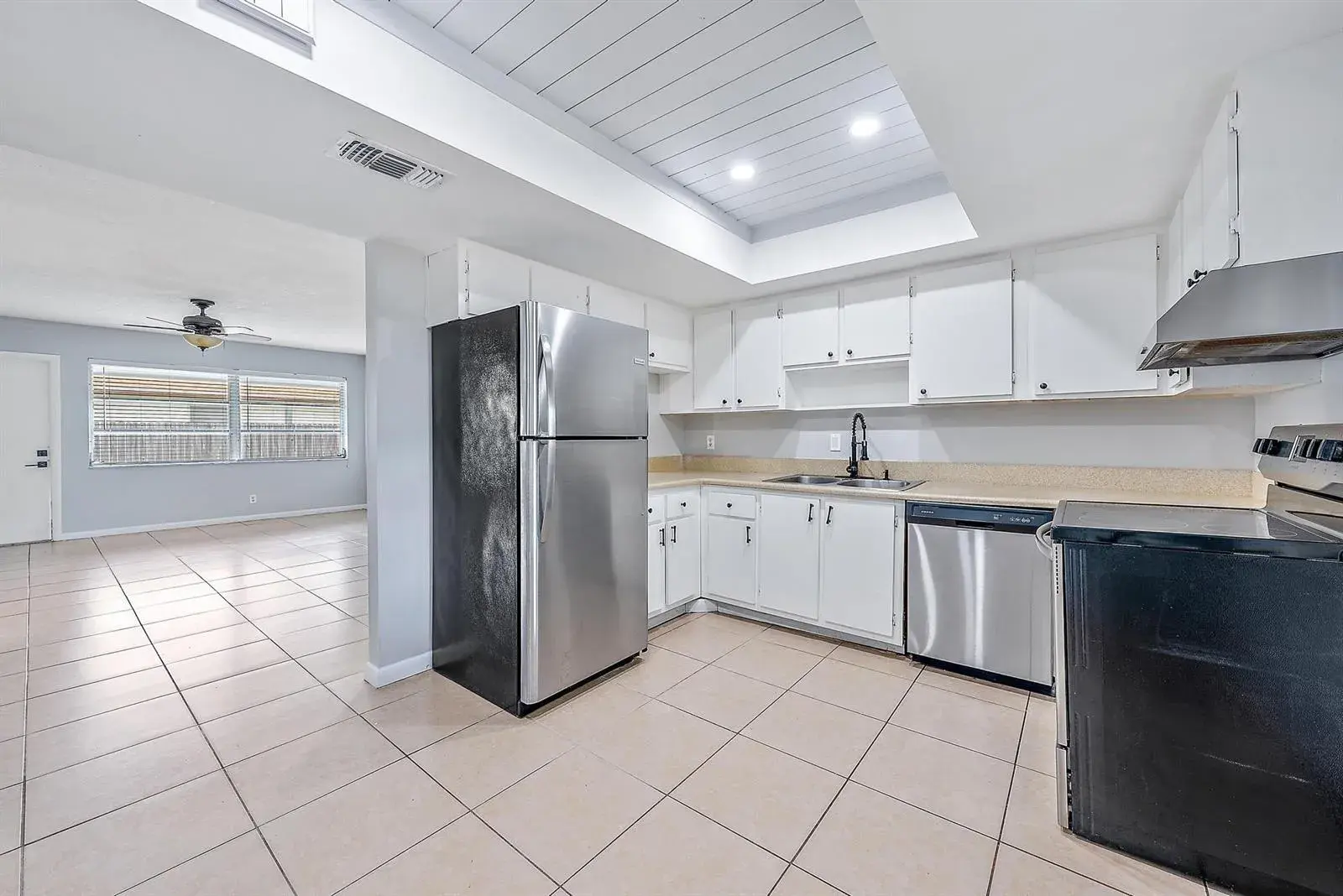 9050 E Highland Pines Boulevard, Palm Beach Gardens FL 33418
