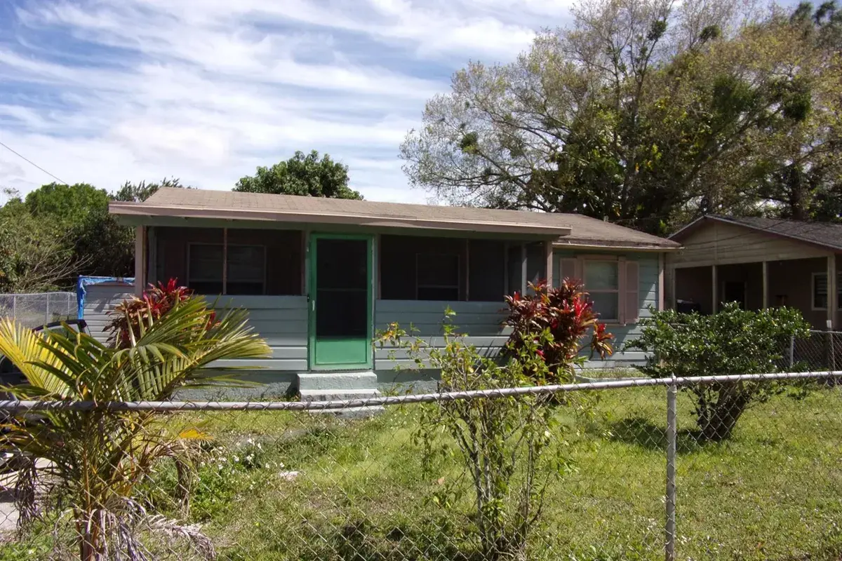 242 A Lane, Cocoa FL 32926
