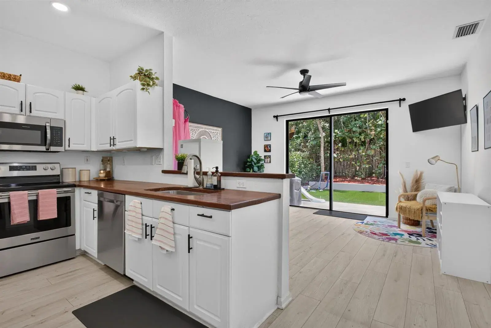 5809 Eagle Cay Lane, Coconut Creek FL 33073