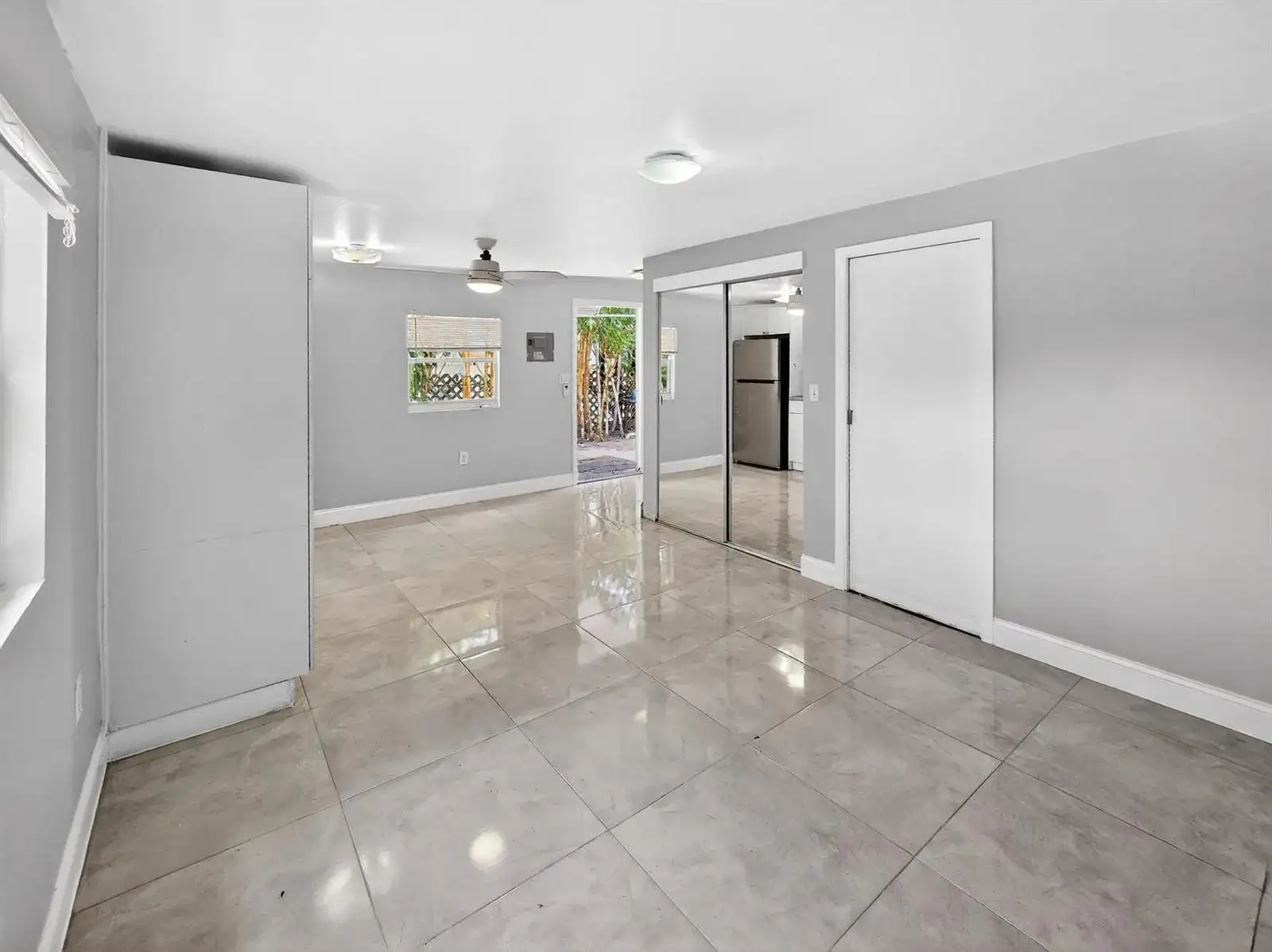 2438 NE 184th Street, North Miami Beach FL 33160 photo 5