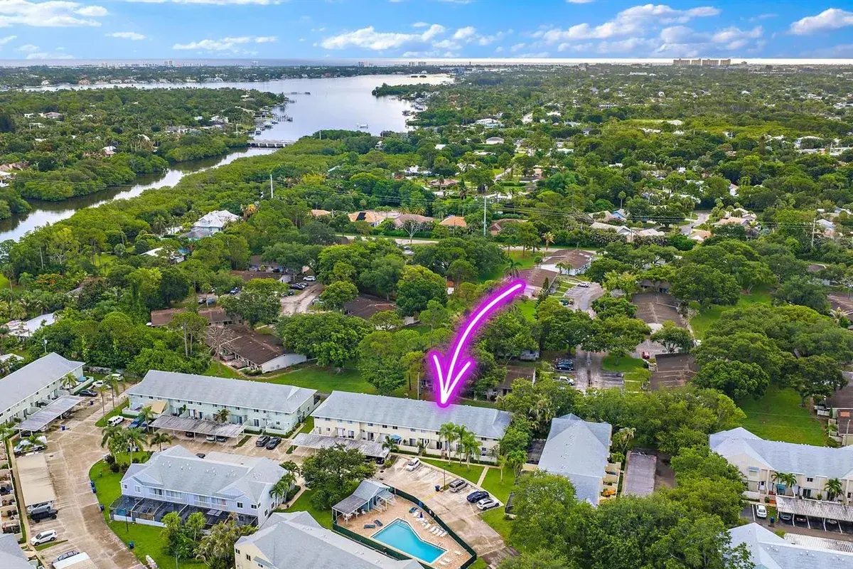 6158 Riverwalk Lane # 6, Jupiter FL 33458