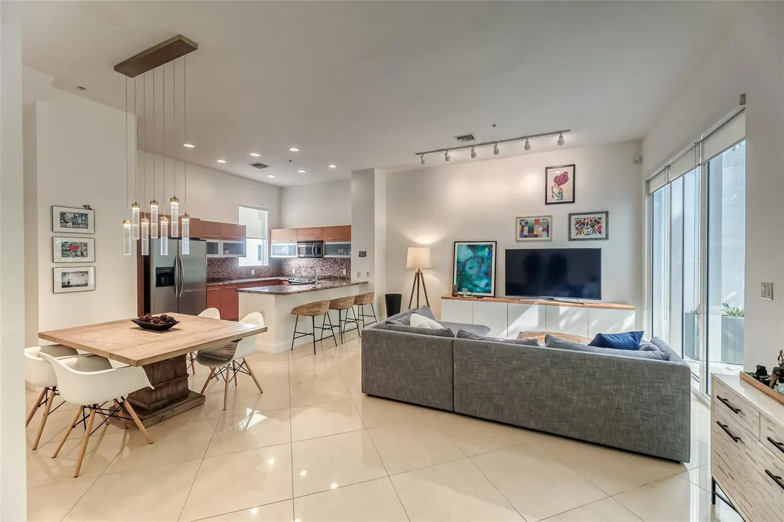 727 NE 4th Avenue, Fort Lauderdale FL 33304