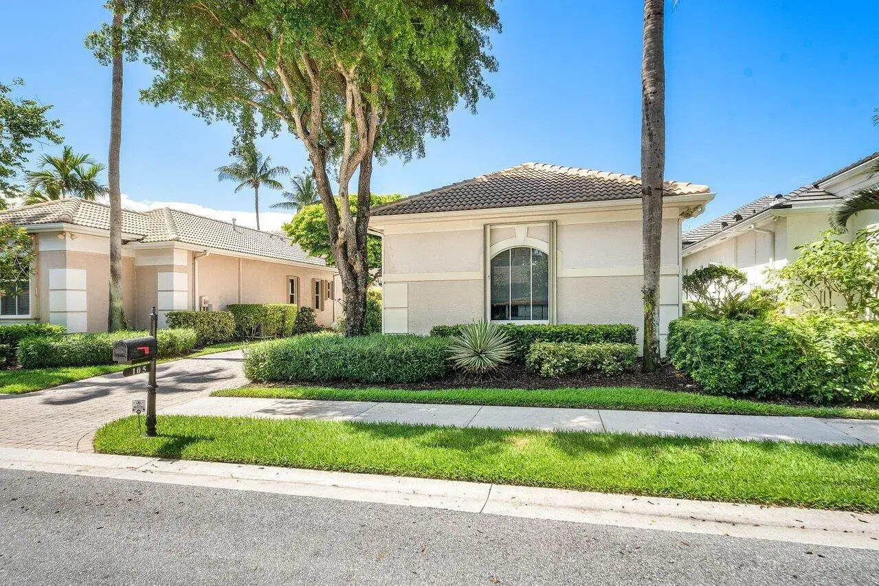 105 Island Cove Way, Palm Beach Gardens FL 33418