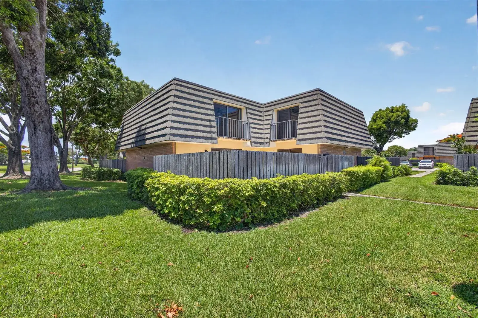2101 21st Way, West Palm Beach FL 33407 photo 2