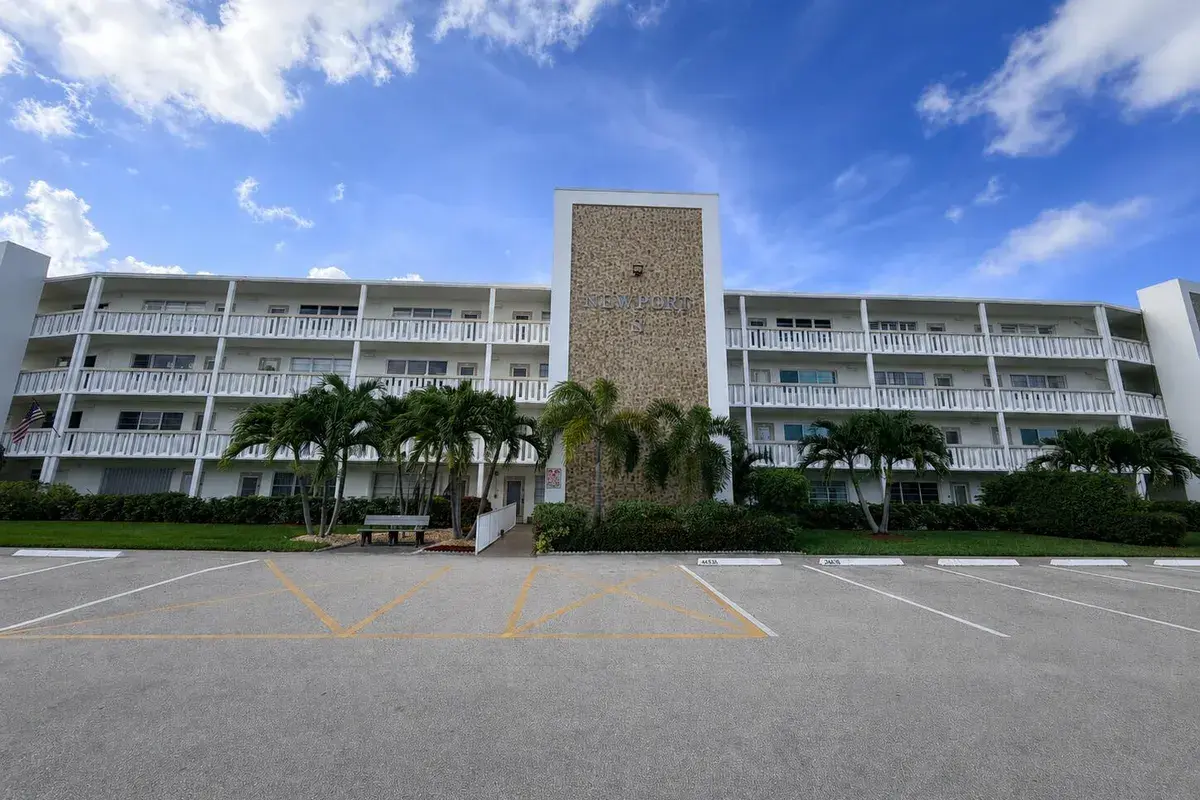 2090 Newport S # 2090, Deerfield Beach FL 33442