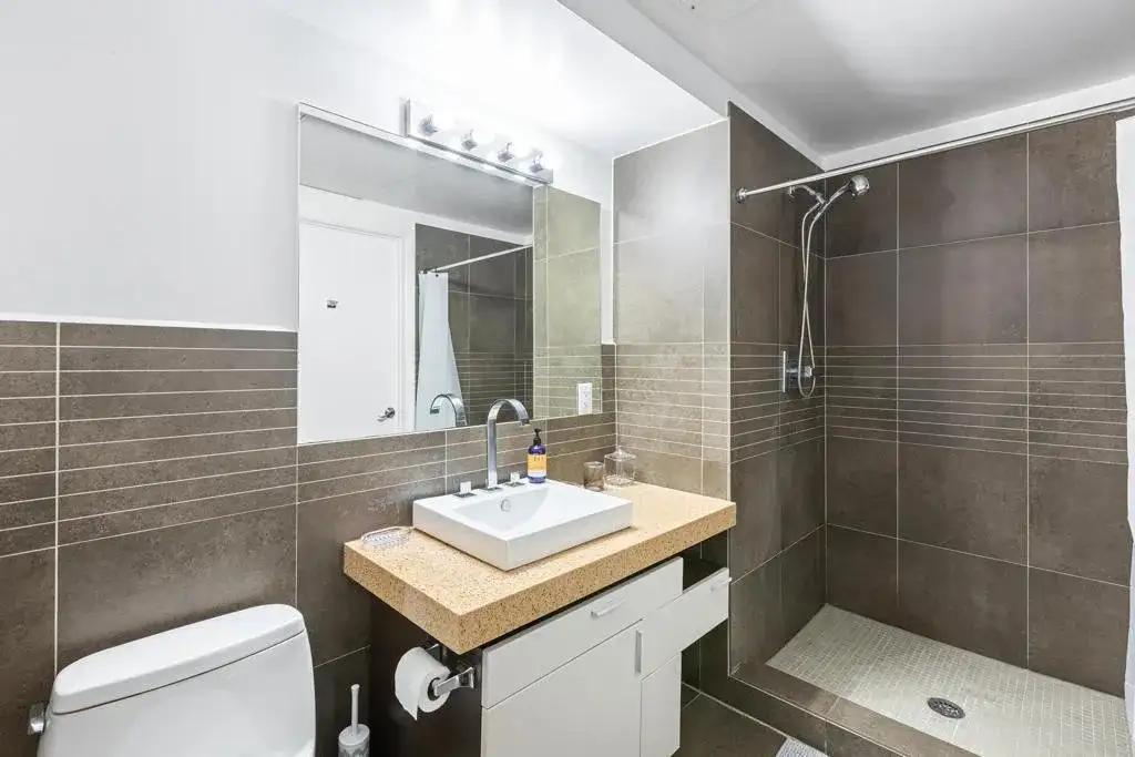 435 21st Street # 308, Miami Beach FL 33139 photo 4