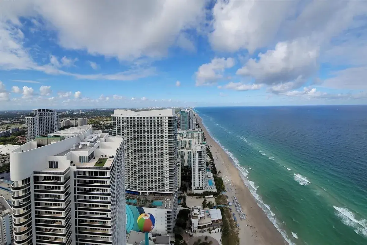 1830 S Ocean Drive # 5111, FL 33009