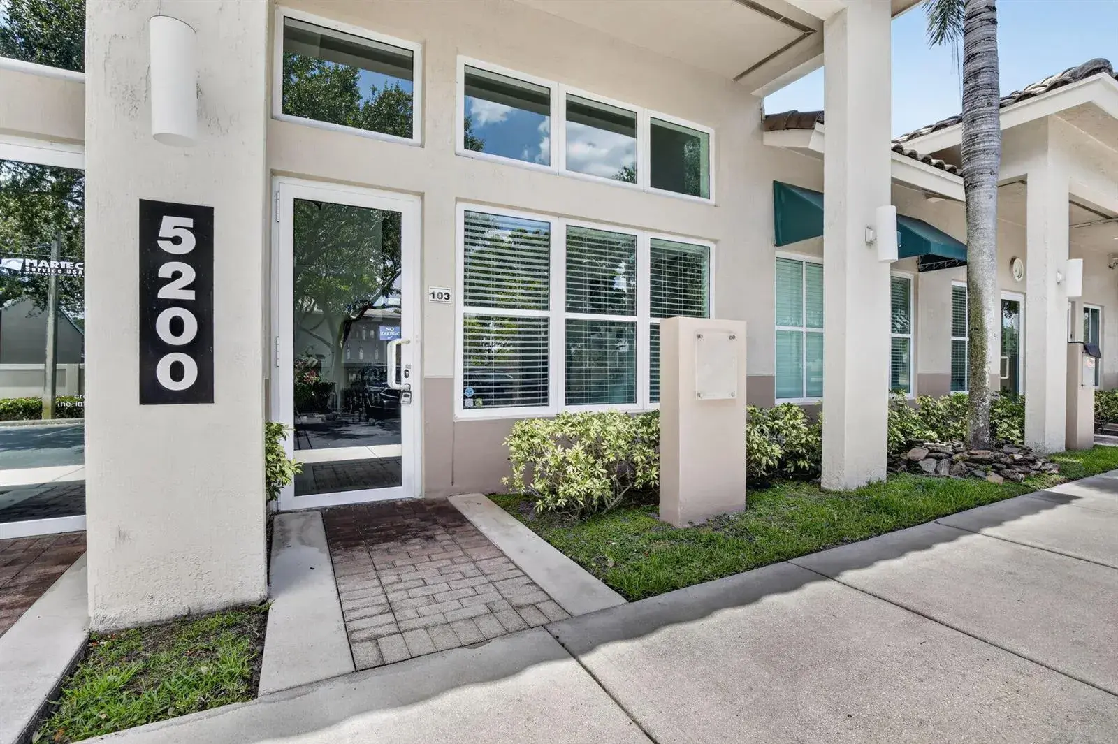 5200 S University Drive # 103a, Davie FL 33328