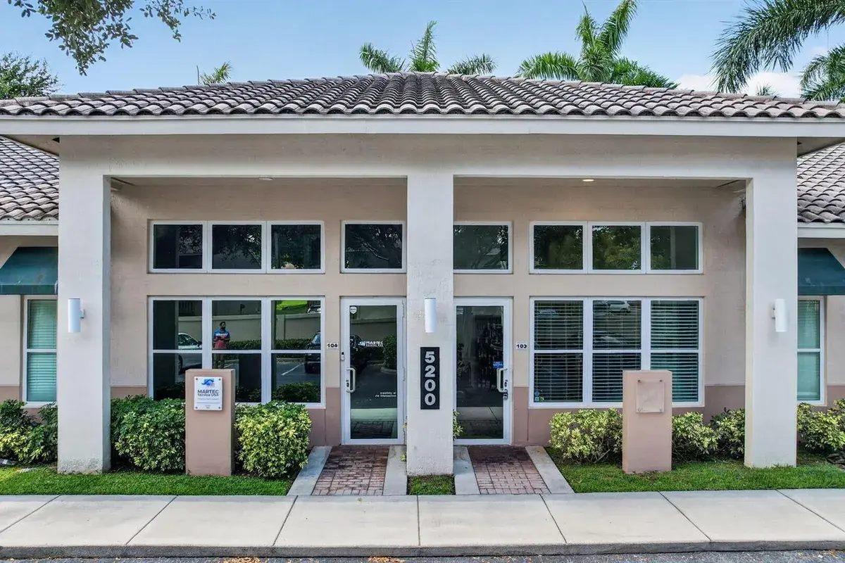5200 S University Drive # 103a, Davie FL 33328