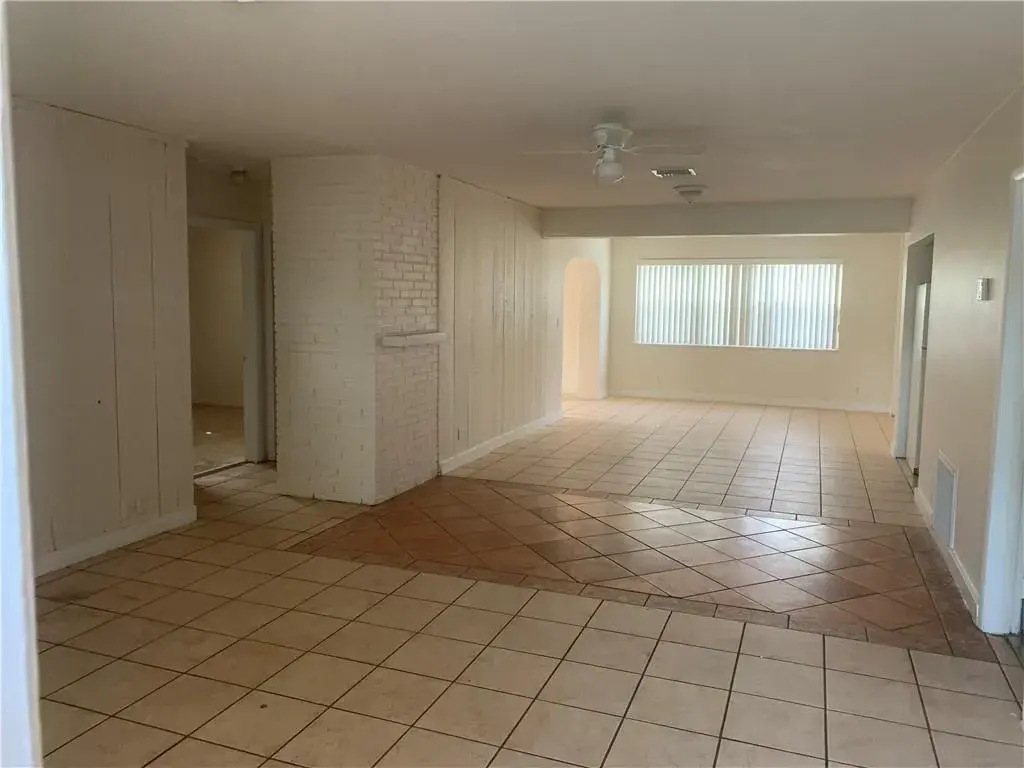 6410 Coolidge Street, Hollywood FL 33024