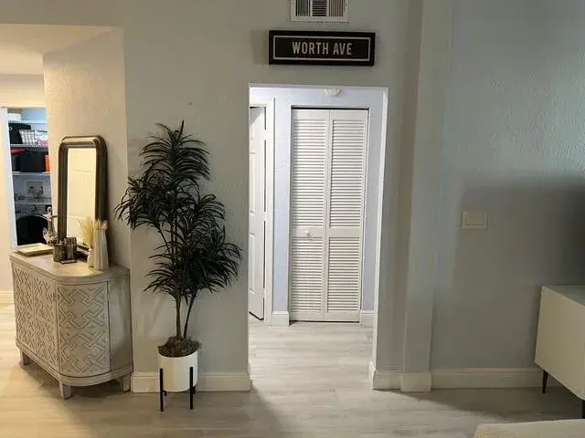 1805 N Flagler Drive # 112, West Palm Beach FL 33407