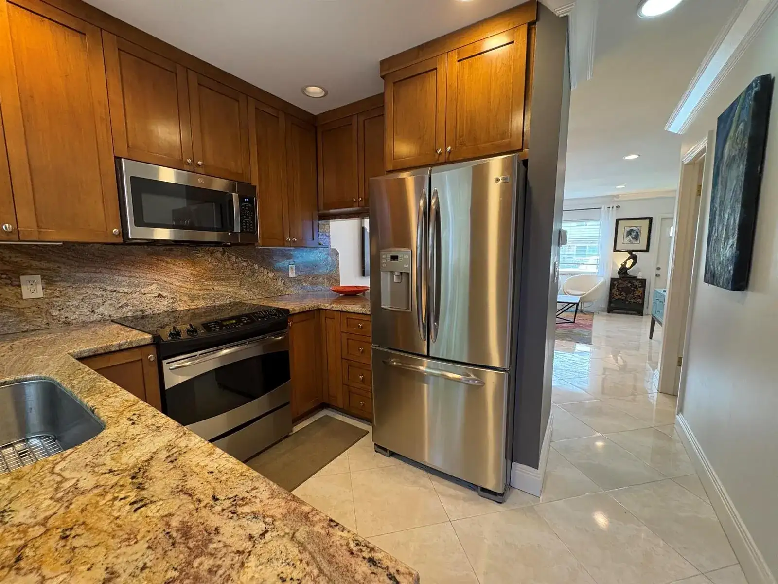 113 NE 20th Court # 4g, Wilton Manors FL 33305 photo 3