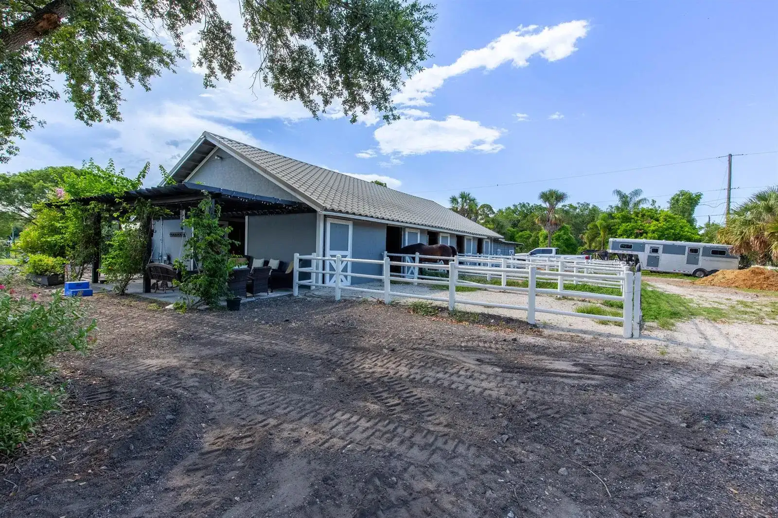 844 Arabian Drive, Loxahatchee FL 33470 photo 3