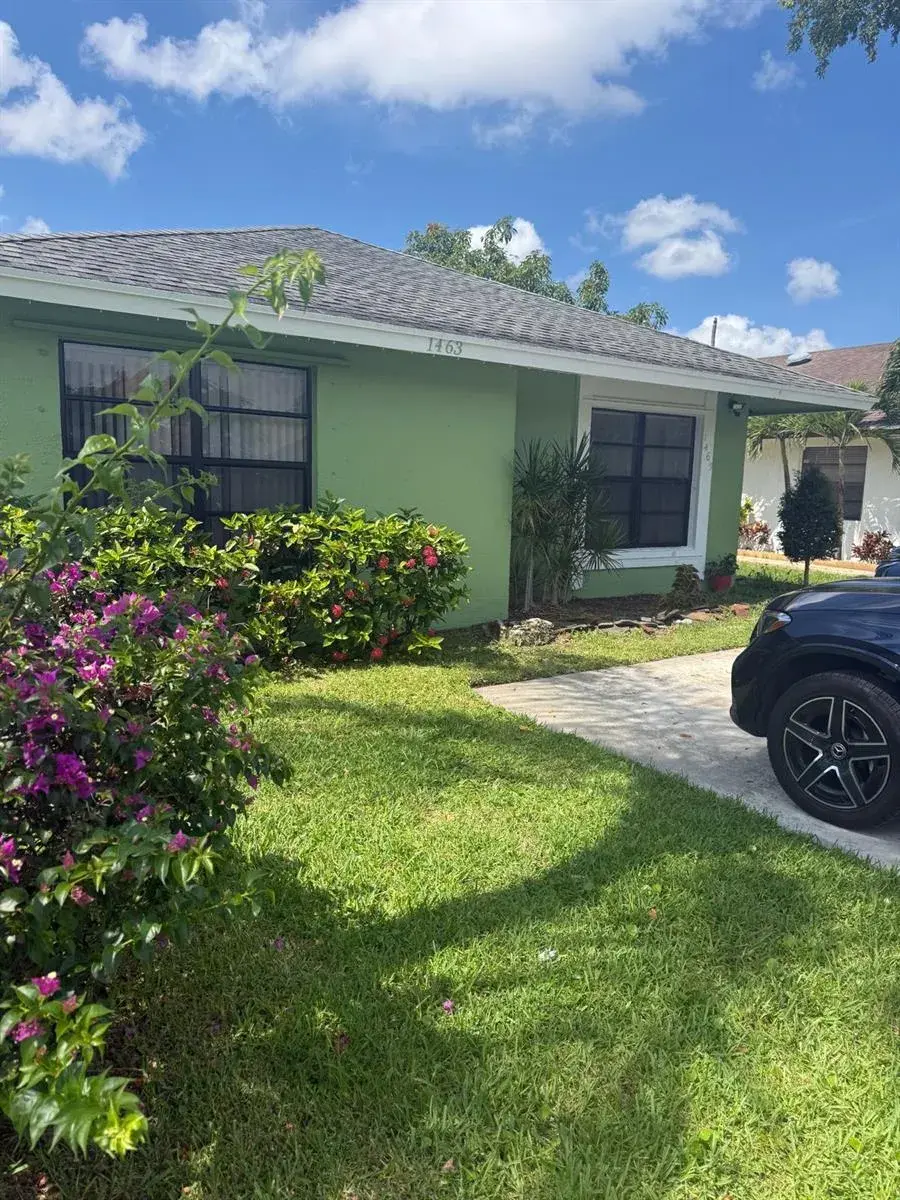 1463 Summit Run Circle, West Palm Beach FL 33415