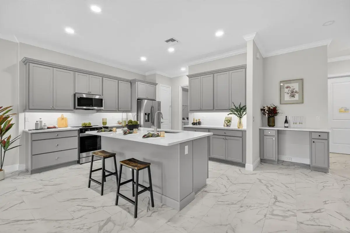 1805 Bridgepointe Circle # 2, Vero Beach FL 32967