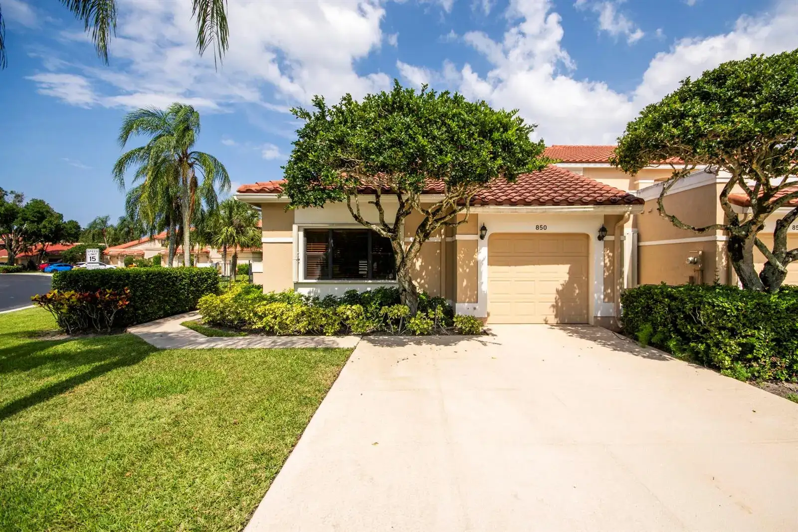 850 Windermere Way, Palm Beach Gardens FL 33418 photo 3
