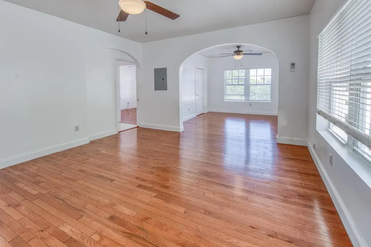 205 N Federal Highway # C, FL 33460