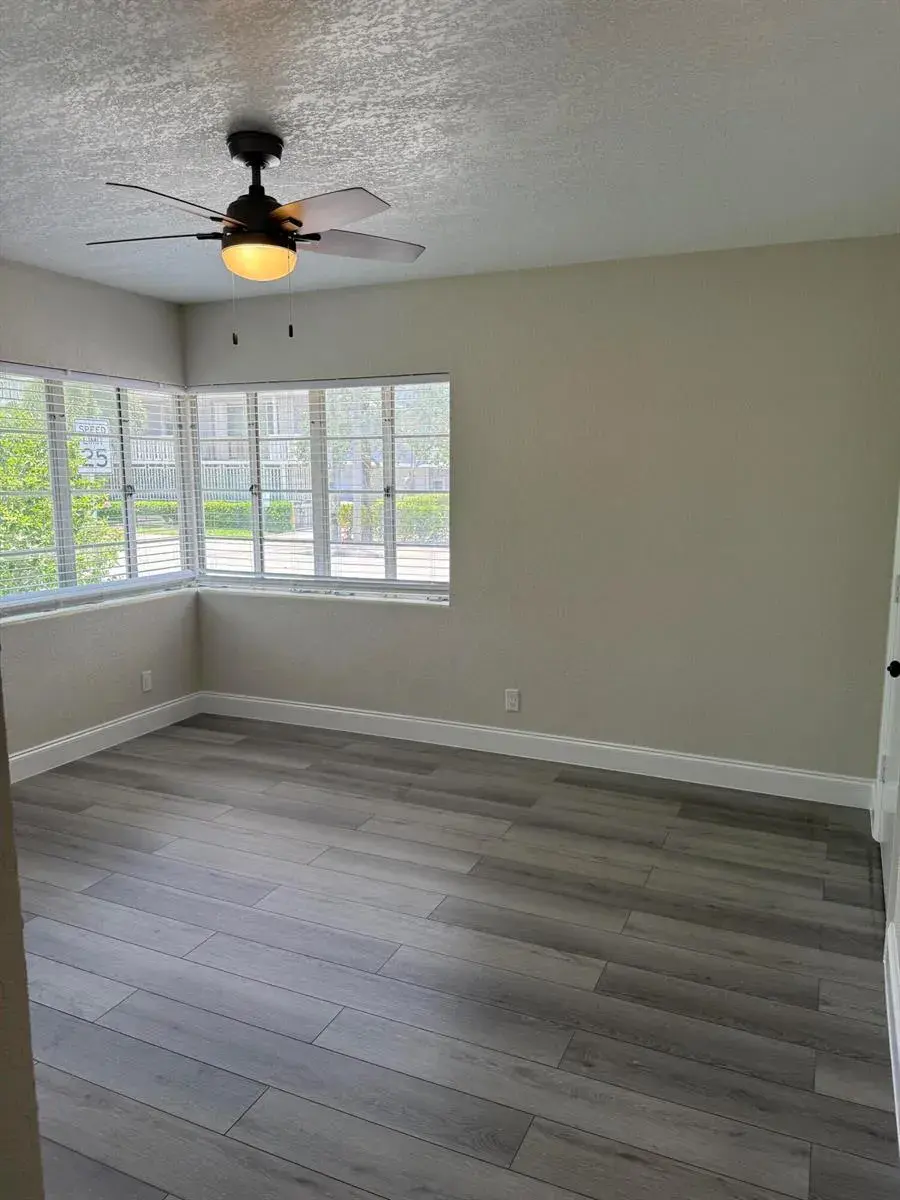 112 Lake Avenue # 1, FL 33460
