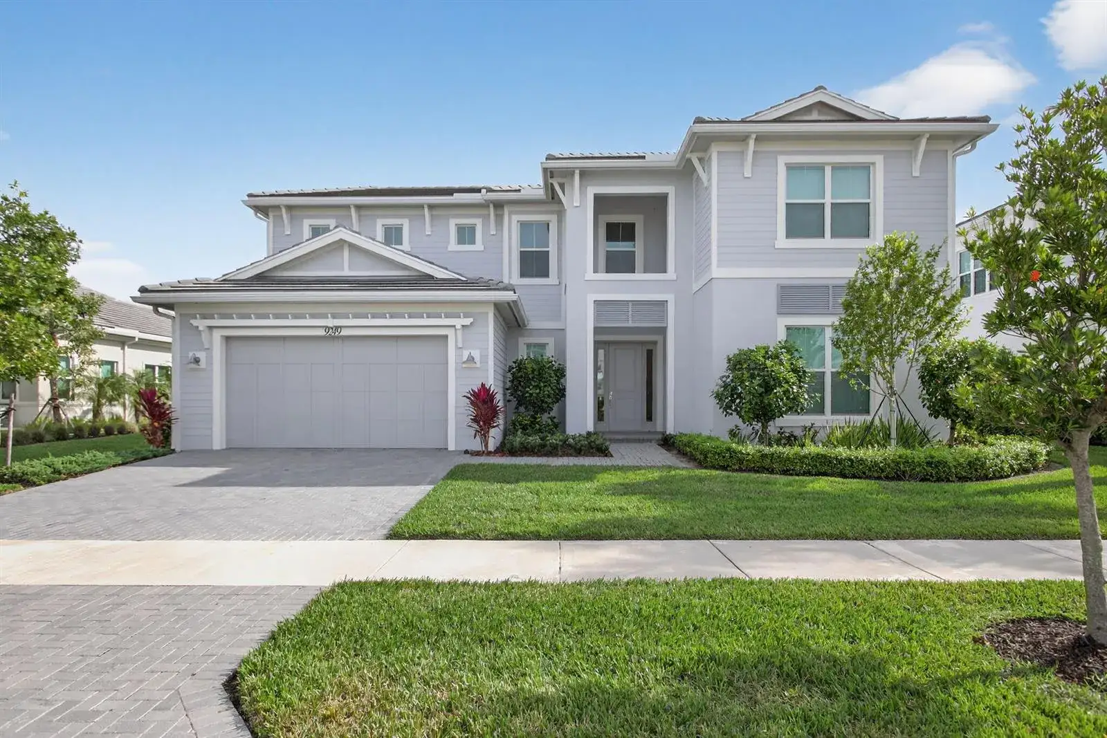 9249 Crestview Circle, Palm Beach Gardens FL 33412