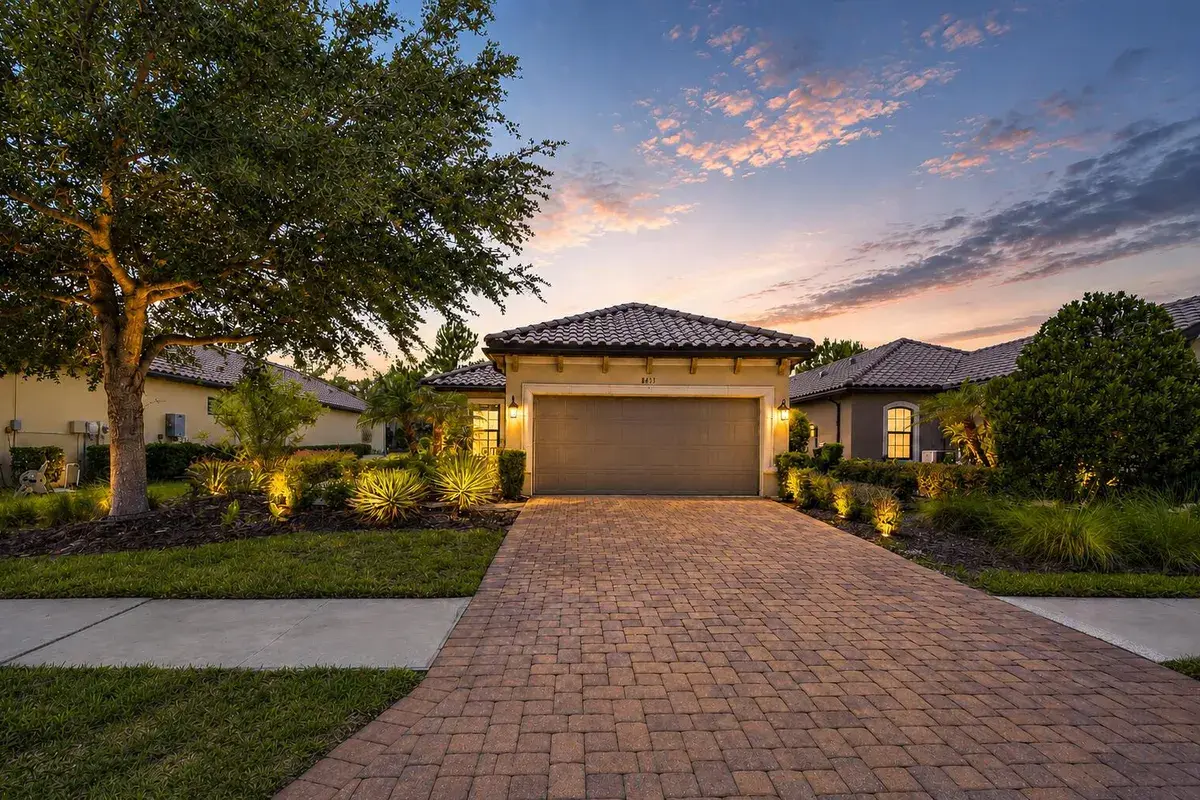 8433 Alberata Vista Drive, Tampa FL 33647