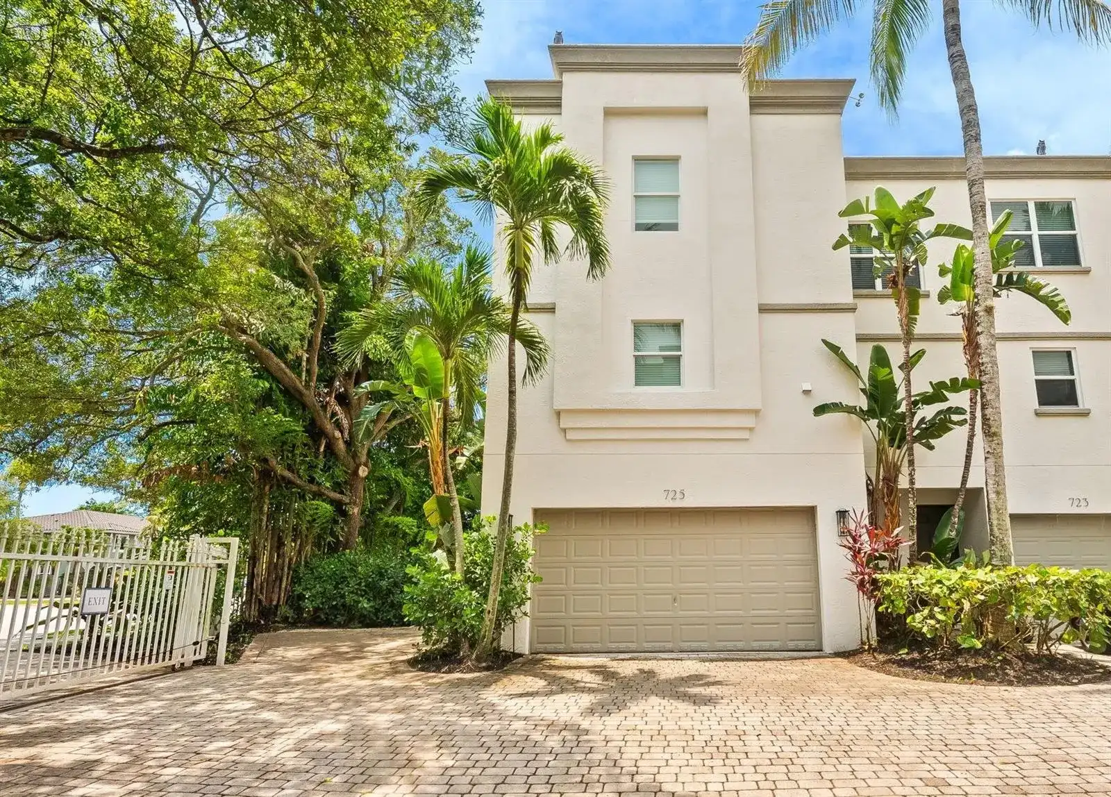 725 SW 4th Avenue, Fort Lauderdale FL 33315