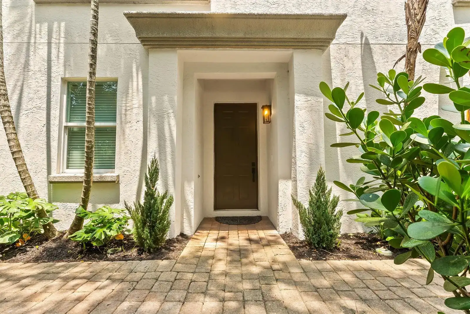 725 SW 4th Avenue, Fort Lauderdale FL 33315 photo 4