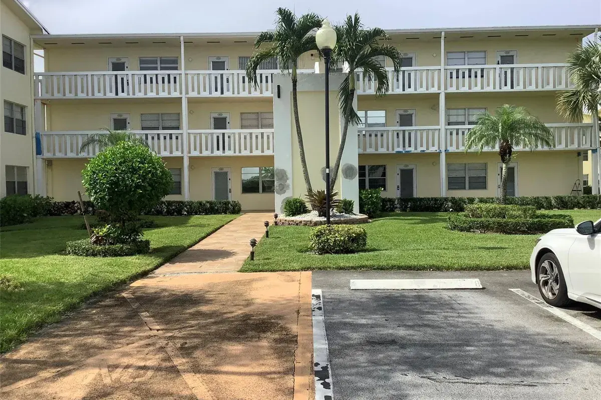 364 Dorset I # 364, Boca Raton FL 33434