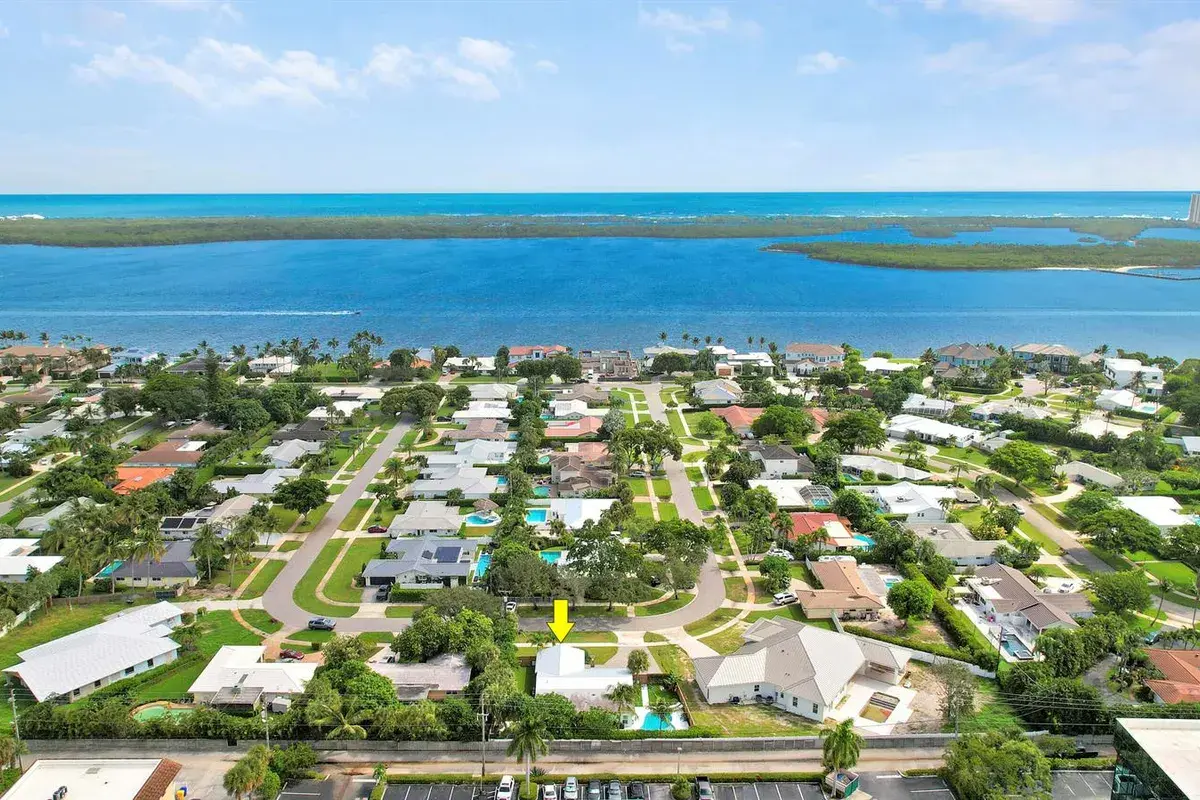 731 Cruiser Road S, North Palm Beach FL 33408