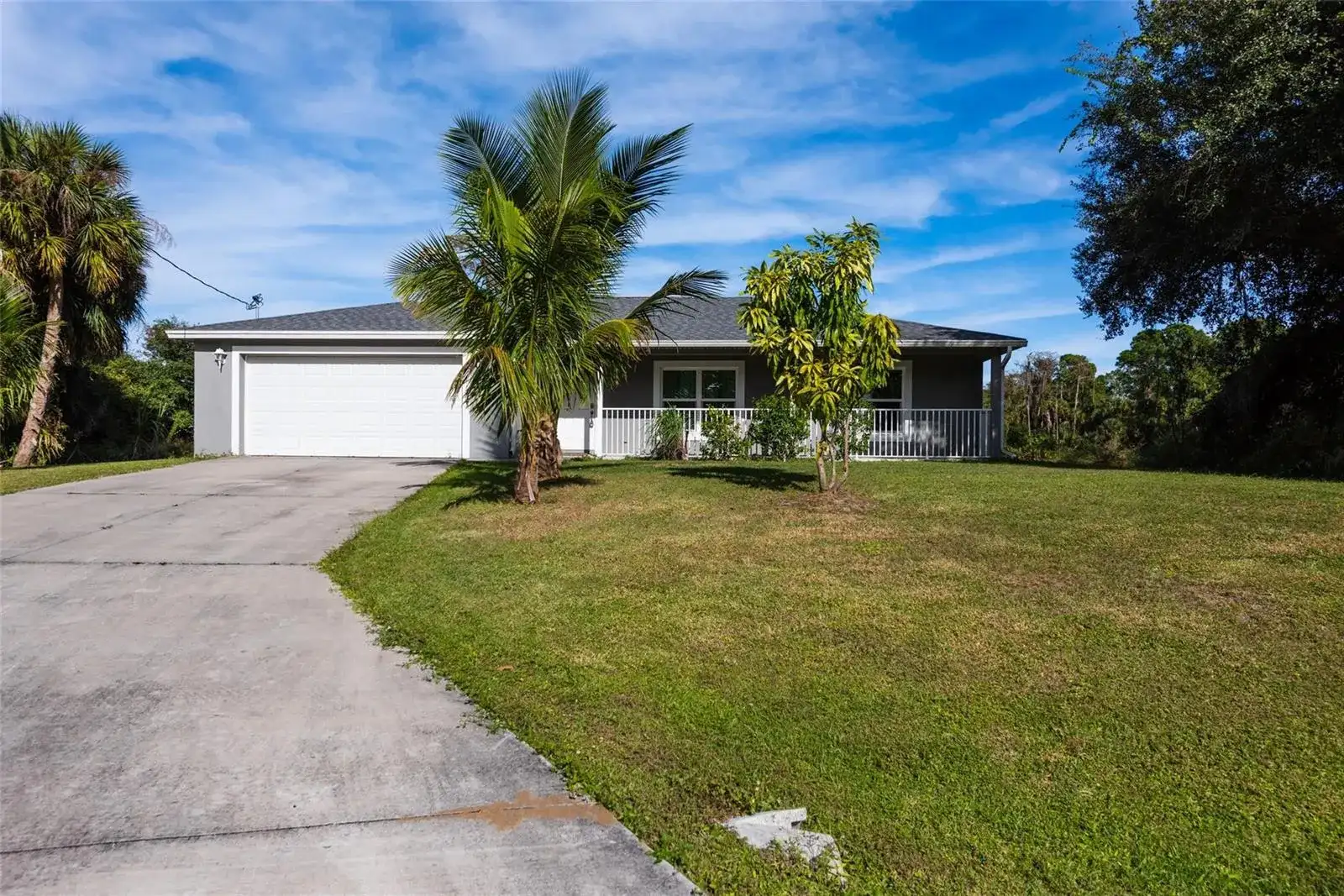 8007 Royal Court, FL 33935 photo 2