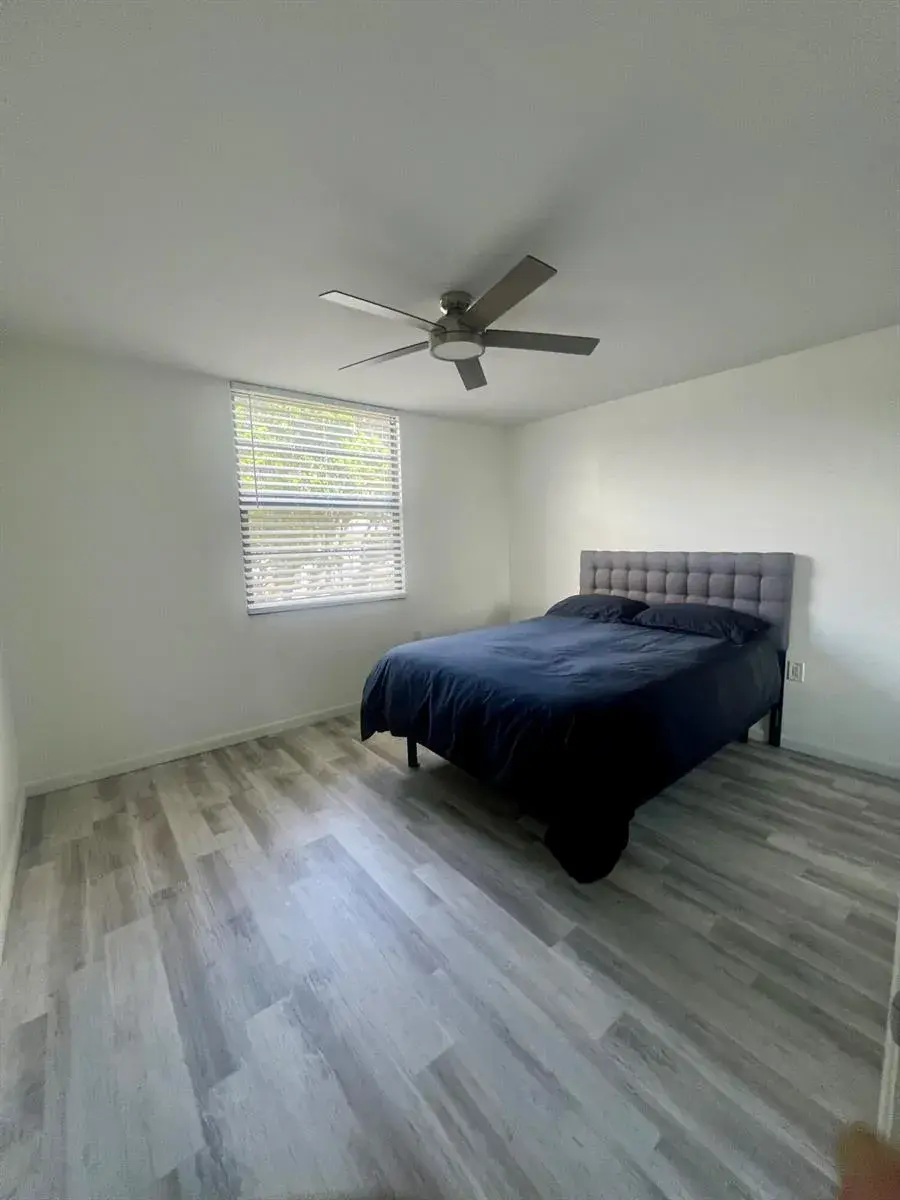3516 Whitehall Drive # 301, West Palm Beach FL 33401