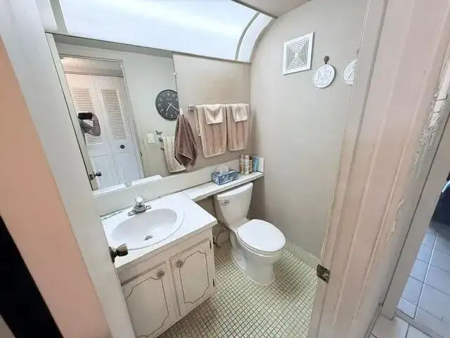 76 Markham D, Deerfield Beach FL 33442 photo 5