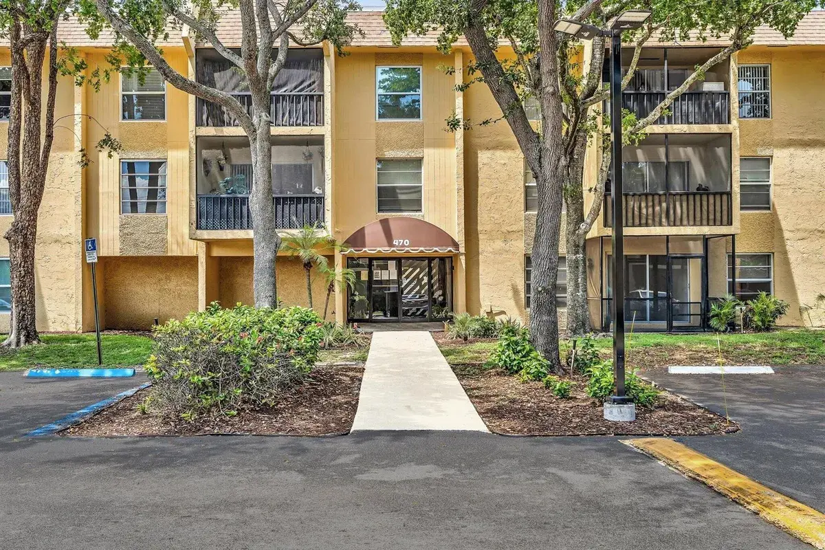 470 NW 20th Street, Boca Raton FL 33431