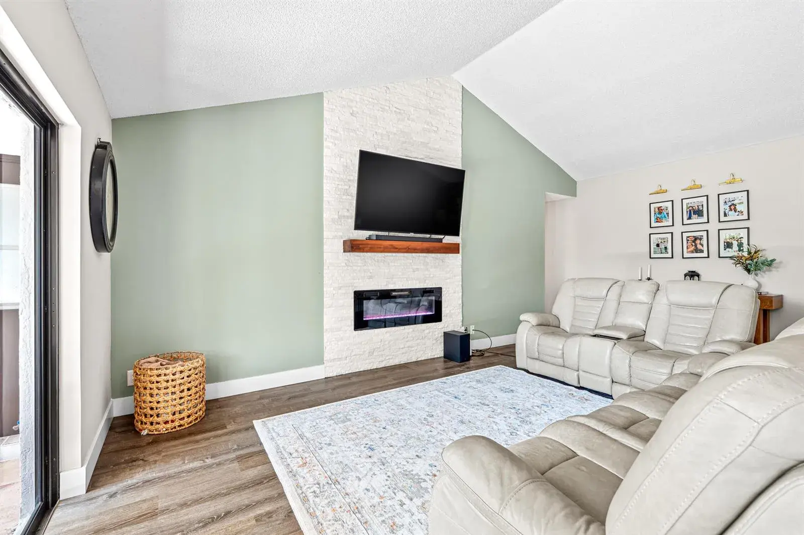1912 NW 77th Avenue, Margate FL 33063