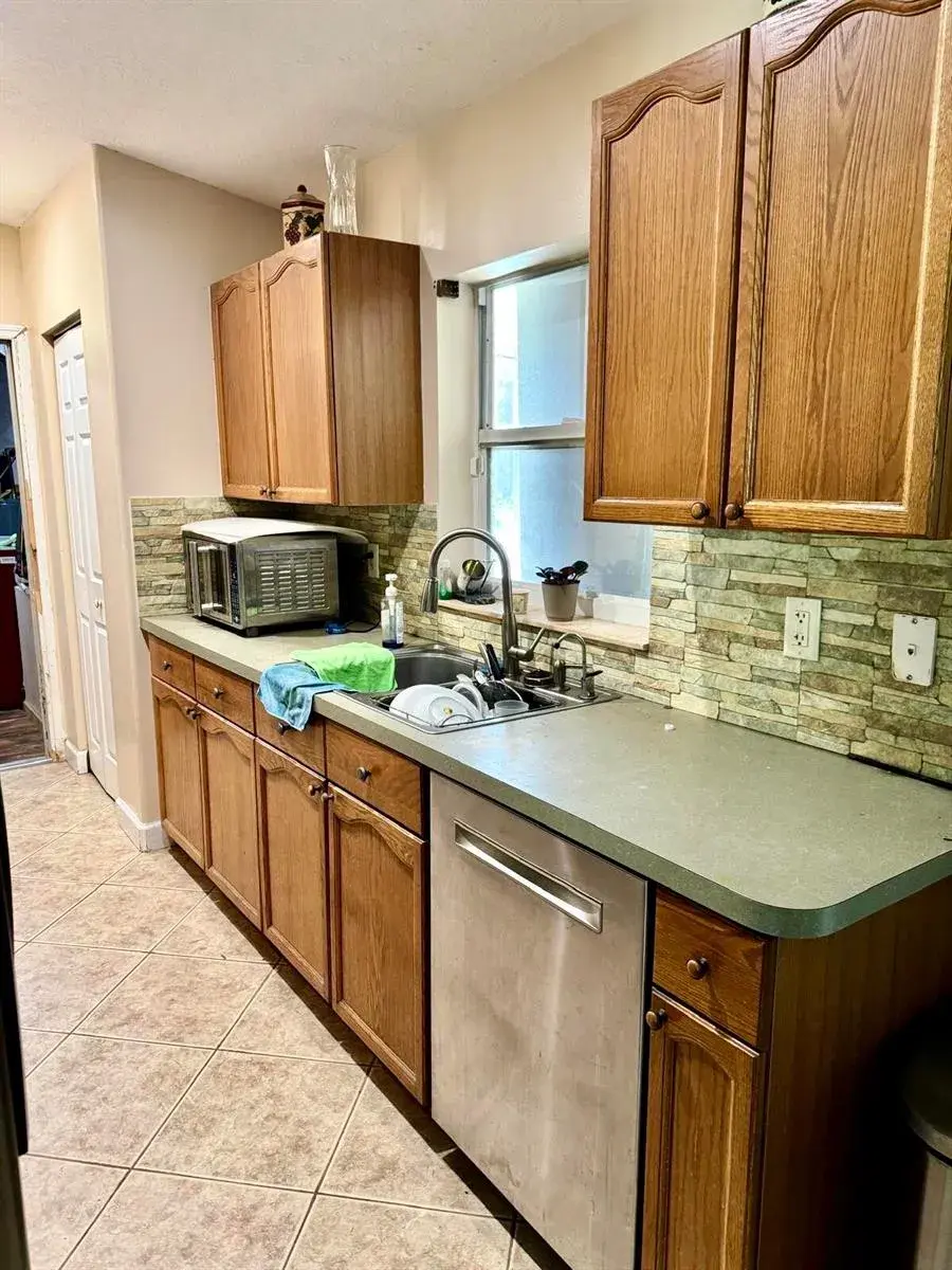 16298 90th Street N, FL 33470