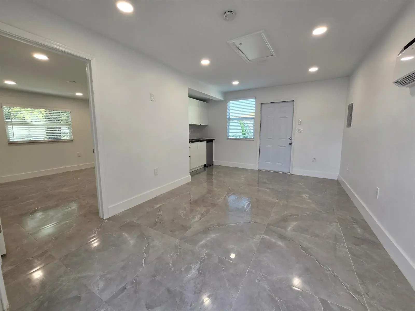4648 SW 24th Avenue Unit 2, Dania Beach FL 33312