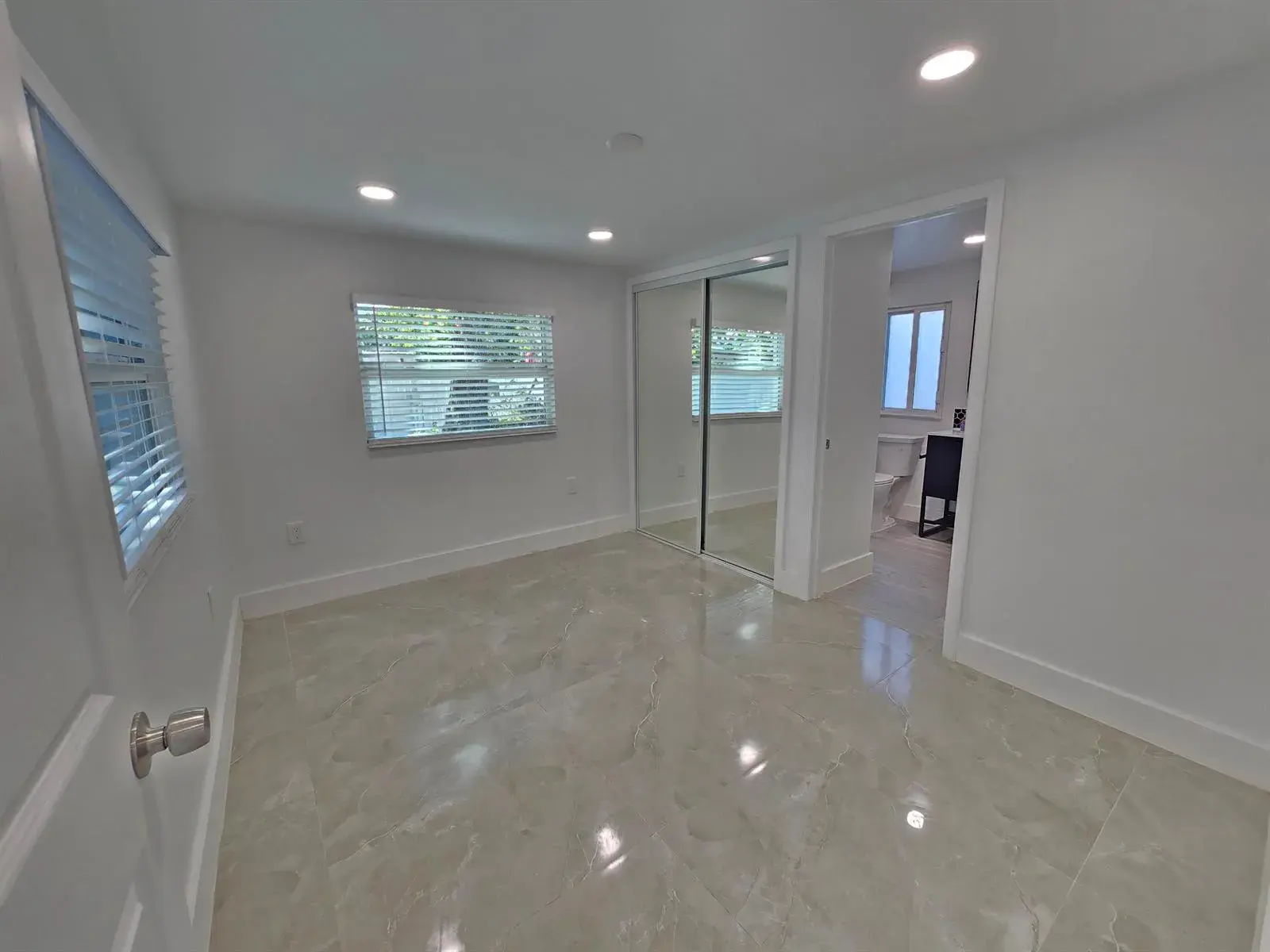 4648 SW 24th Avenue Unit 2, Dania Beach FL 33312