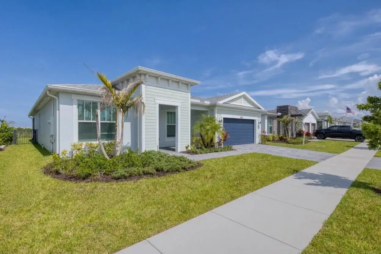 13621 SW Bally Drive, Port St. Lucie FL 34987 photo 2