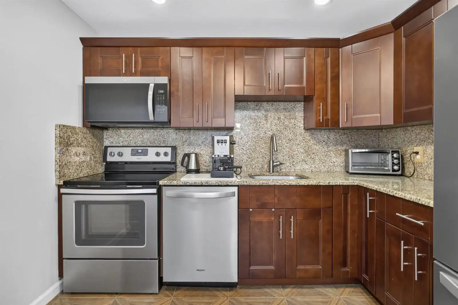 307 Wellington C, West Palm Beach FL 33417