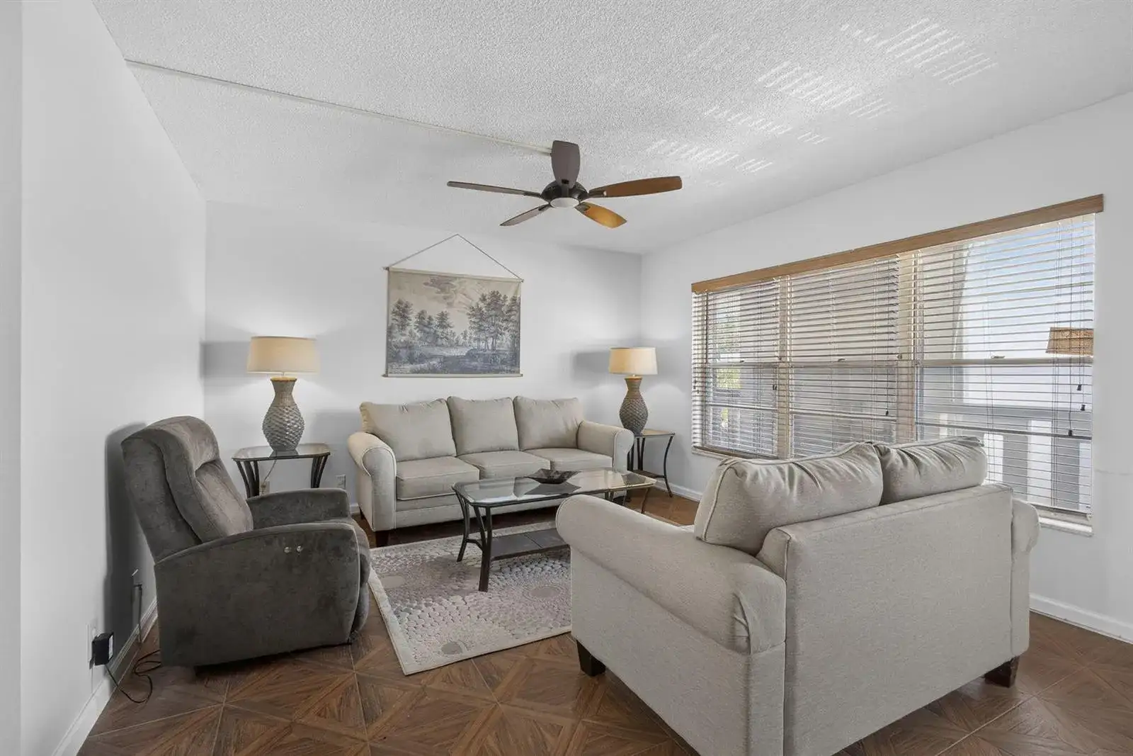 307 Wellington C, West Palm Beach FL 33417 photo 4